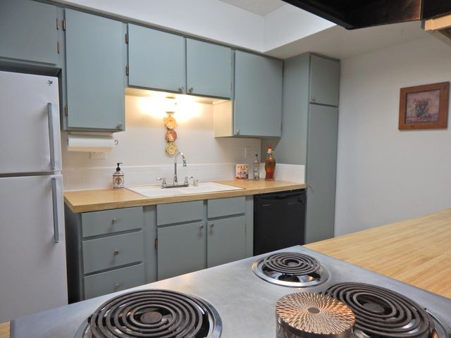 3857 Montgomery Boulevard NE APT 1234, Albuquerque, NM 87109