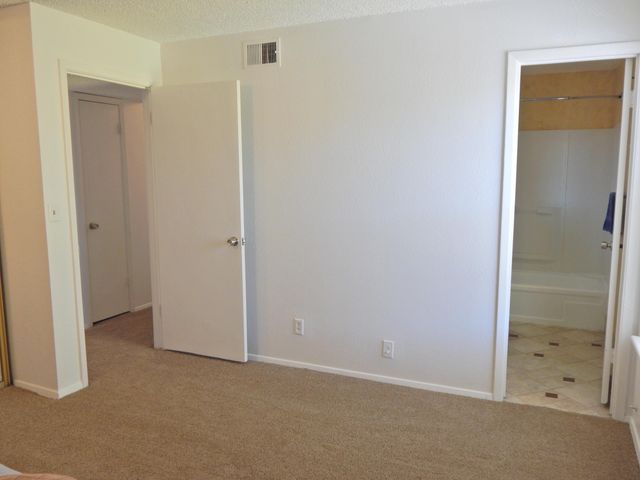 3857 Montgomery Boulevard NE APT 1234, Albuquerque, NM 87109
