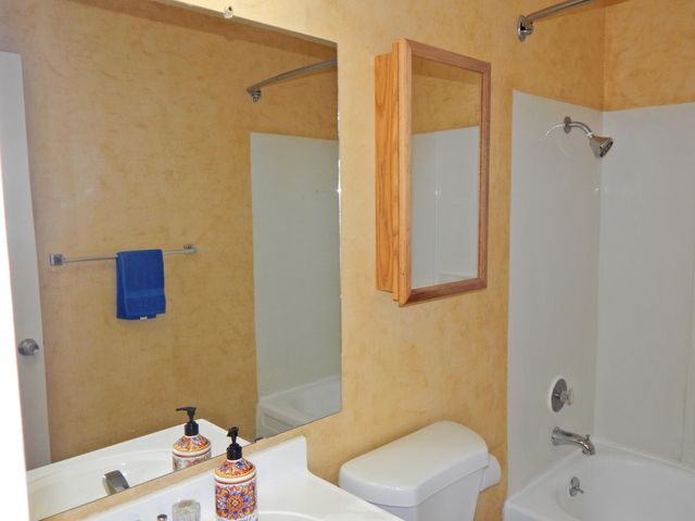 3857 Montgomery Boulevard NE APT 1234, Albuquerque, NM 87109