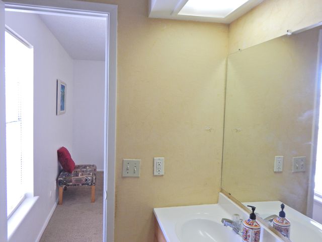 3857 Montgomery Boulevard NE APT 1234, Albuquerque, NM 87109