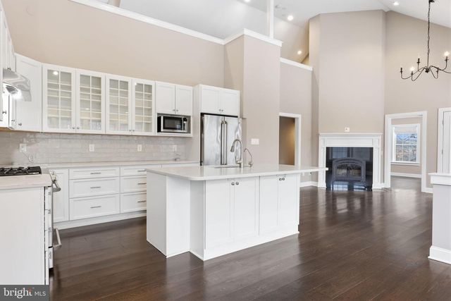 3039 DURHAM RD, Doylestown, PA 18902