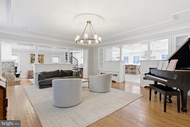 3039 DURHAM RD, Doylestown, PA 18902