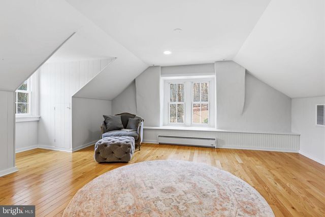 3039 DURHAM RD, Doylestown, PA 18902