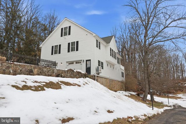 3039 DURHAM RD, Doylestown, PA 18902