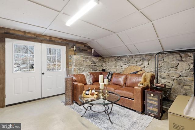 3039 DURHAM RD, Doylestown, PA 18902