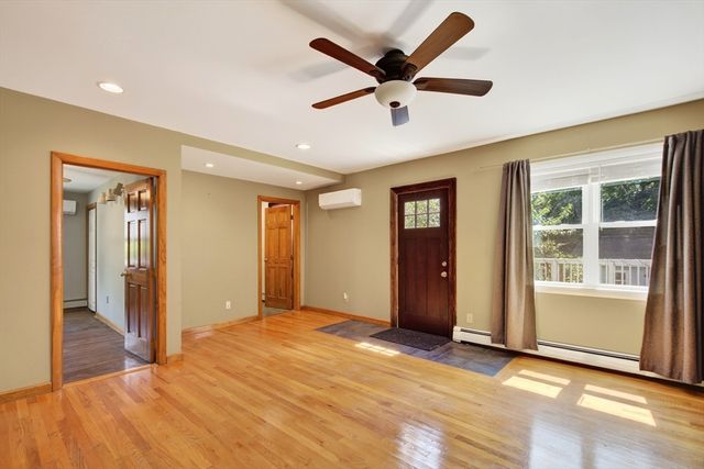127 Mechanic St 1, Canton, MA 02021