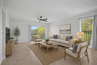 6900 N Kendall Drive A409, Pinecrest, FL 33156