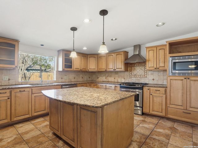 543 robinhood, San Antonio, TX 78209