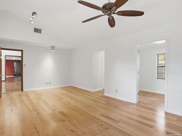 543 robinhood, San Antonio, TX 78209