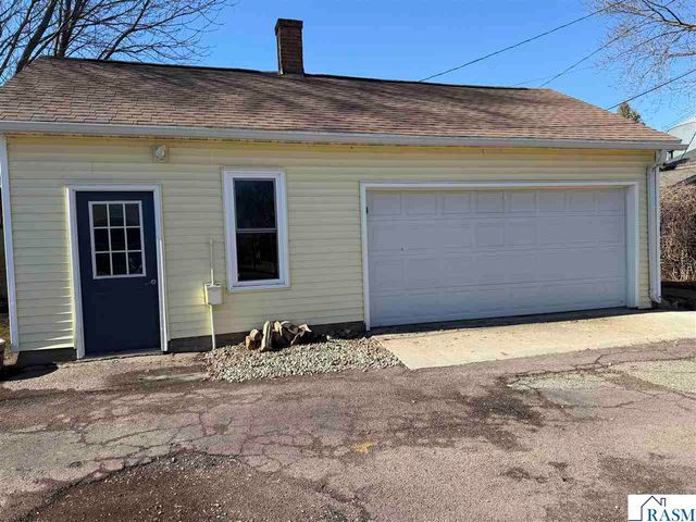 826 3rd Street, Nicollet, MN 56074