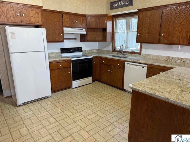 826 3rd Street, Nicollet, MN 56074