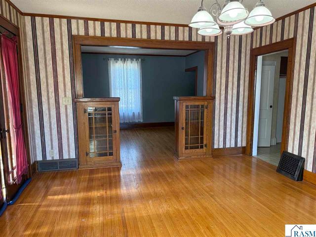 826 3rd Street, Nicollet, MN 56074