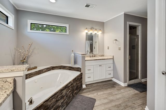 2730 FAIRWAY GLEN CV, Collierville, TN 38017