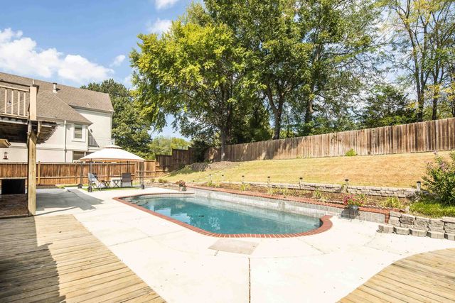 2730 FAIRWAY GLEN CV, Collierville, TN 38017