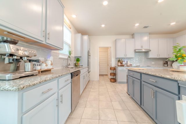 412 Josey Wales DR, Jarrell, TX 76537