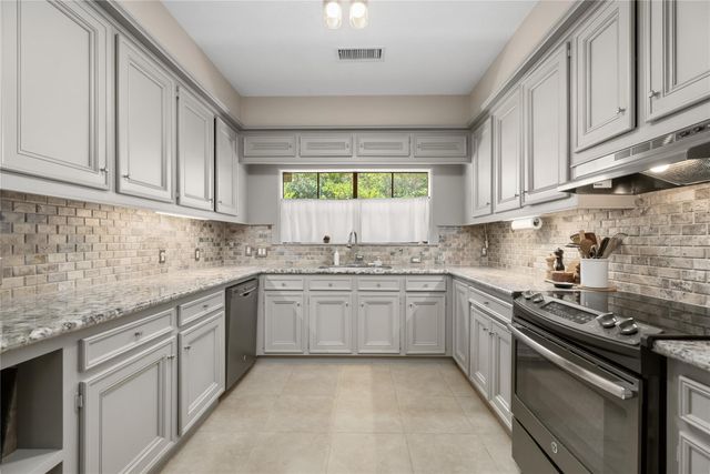 1806 Potomac Drive C, Houston, TX 77057