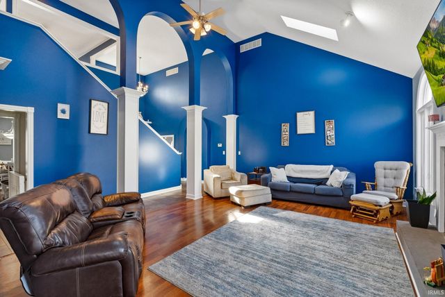 5185 N Sawgrass Lane, Leesburg, IN 46538