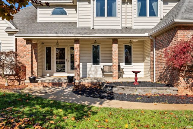 5185 N Sawgrass Lane, Leesburg, IN 46538