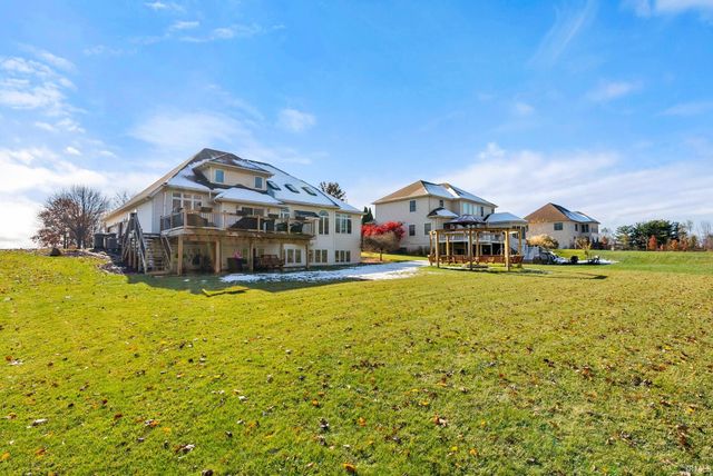 5185 N Sawgrass Lane, Leesburg, IN 46538