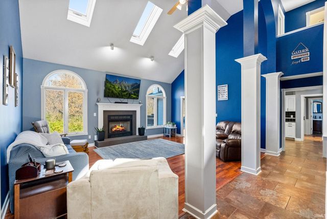 5185 N Sawgrass Lane, Leesburg, IN 46538