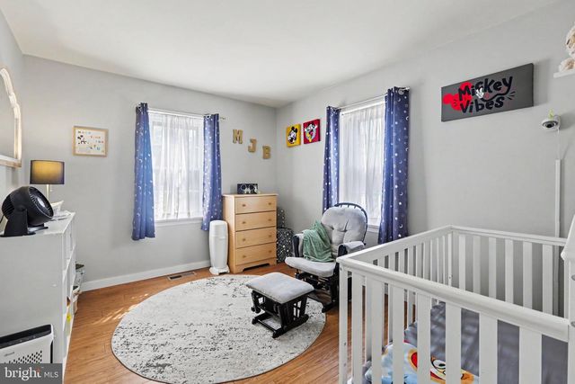 100 S WALNUT ST, Mechanicsburg, PA 17055