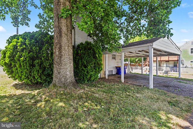100 S WALNUT ST, Mechanicsburg, PA 17055