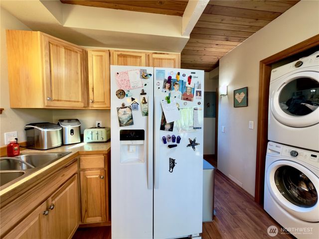 292 Calawah Street SW, Ocean Shores, WA 98569