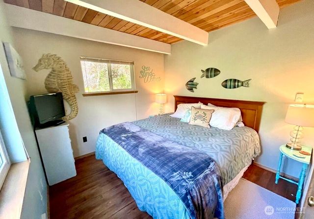 292 Calawah Street SW, Ocean Shores, WA 98569