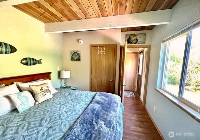 292 Calawah Street SW, Ocean Shores, WA 98569