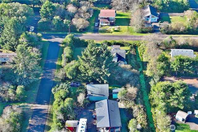 292 Calawah Street SW, Ocean Shores, WA 98569