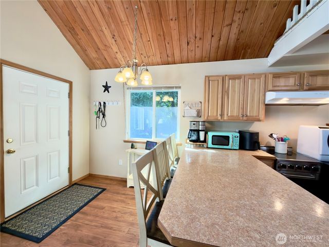 292 Calawah Street SW, Ocean Shores, WA 98569