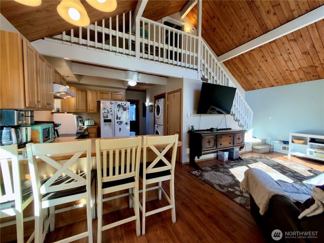 292 Calawah Street SW, Ocean Shores, WA 98569