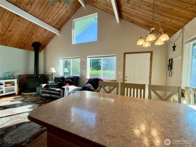 292 Calawah Street SW, Ocean Shores, WA 98569