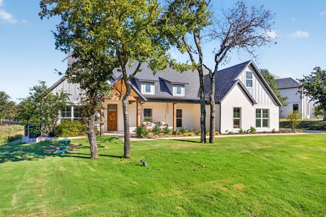 100 Fairway View Court, Lipan, TX 76462