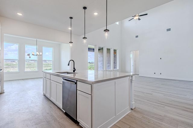 153 Peninsula Point Drive, Montgomery, TX 77356