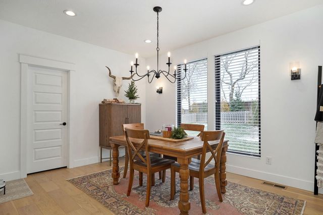 2053 N Riva Ridge Court, Springfield, MO 65802