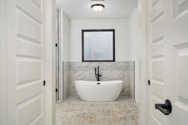 2053 N Riva Ridge Court, Springfield, MO 65802