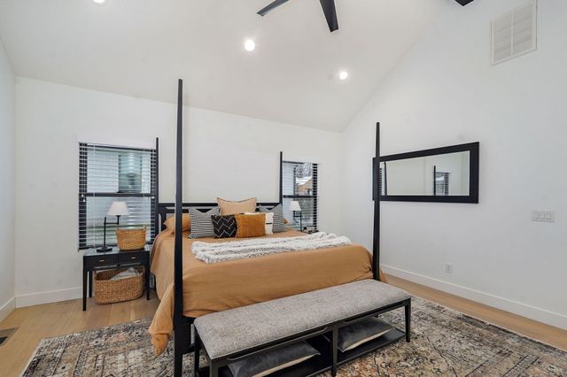 2053 N Riva Ridge Court, Springfield, MO 65802