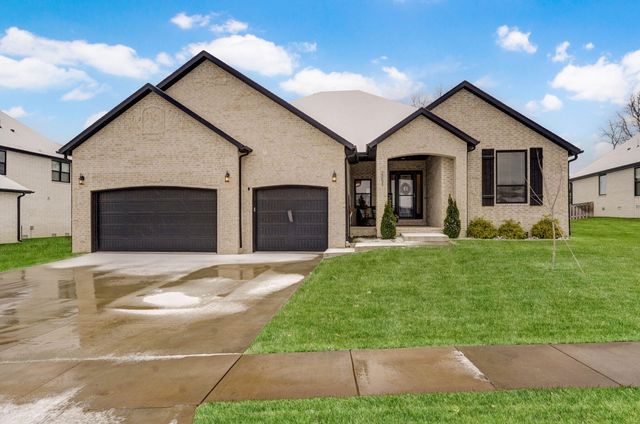 2053 N Riva Ridge Court, Springfield, MO 65802