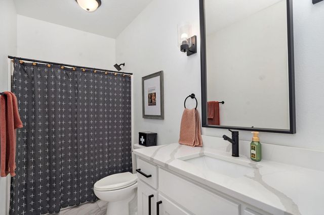 2053 N Riva Ridge Court, Springfield, MO 65802