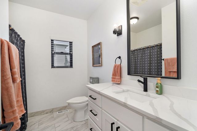 2053 N Riva Ridge Court, Springfield, MO 65802