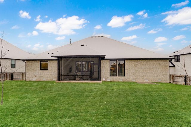 2053 N Riva Ridge Court, Springfield, MO 65802