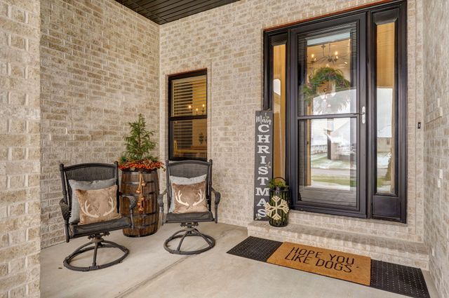 2053 N Riva Ridge Court, Springfield, MO 65802