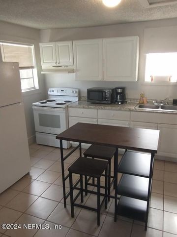 5419 WOODCREST Road, Jacksonville, FL 32205