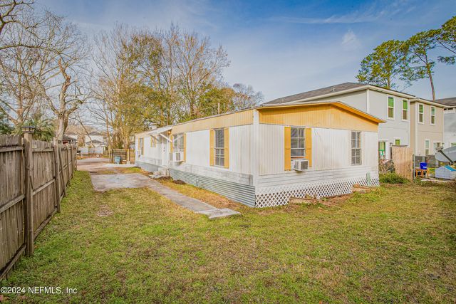 5419 WOODCREST Road, Jacksonville, FL 32205