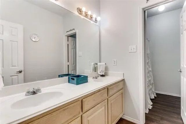 125 Timber Cross Court, Azle, TX 76020