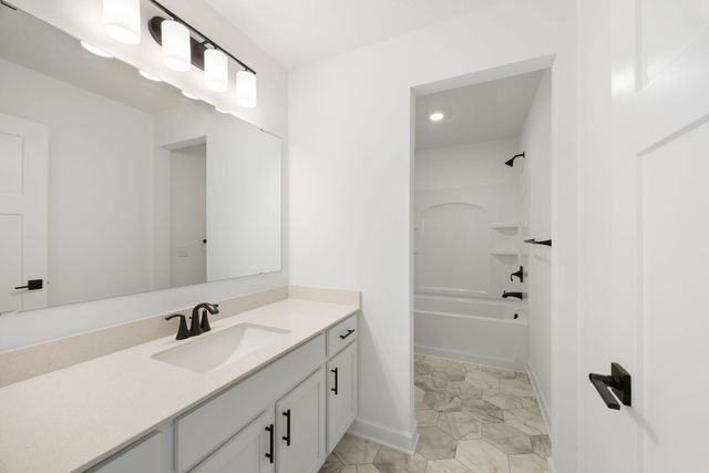 2001 Rainy Lane, Lino Lakes, MN 55014