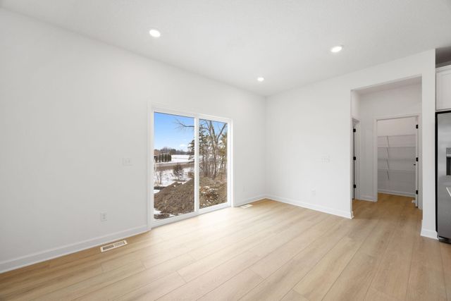 2001 Rainy Lane, Lino Lakes, MN 55014