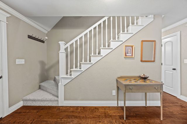 1109 E Glenn Lane, Fayetteville, AR 72703