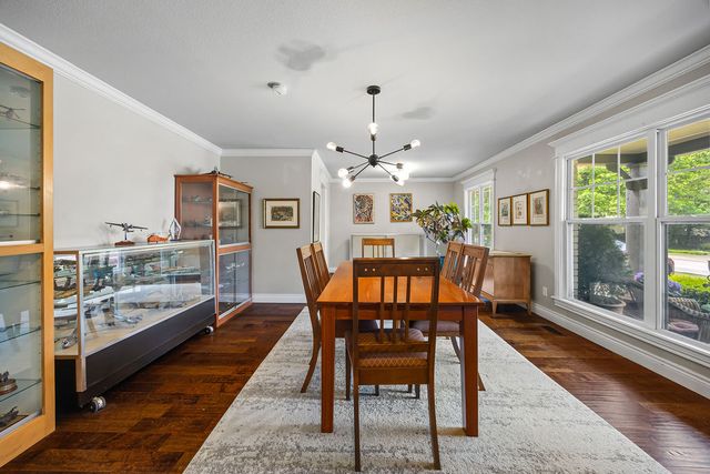 1109 E Glenn Lane, Fayetteville, AR 72703